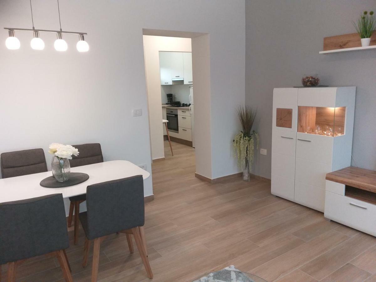 Apartman Luka Пула Екстериор снимка